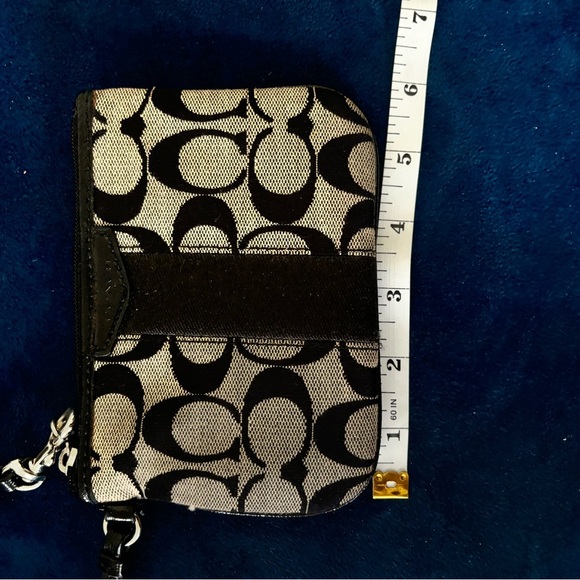 Coach Black and Gray Signature Clutch - Picture 5 of 6